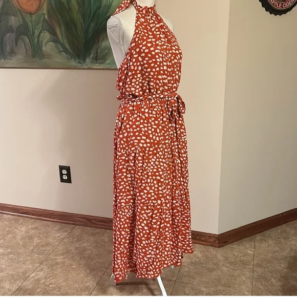 +Women's Halter Neck Dress in Red-Orange and White - Picture 4 of 8